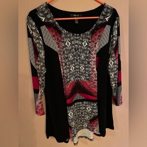 Style & Co festive tunic style top. Women’s size XL.
